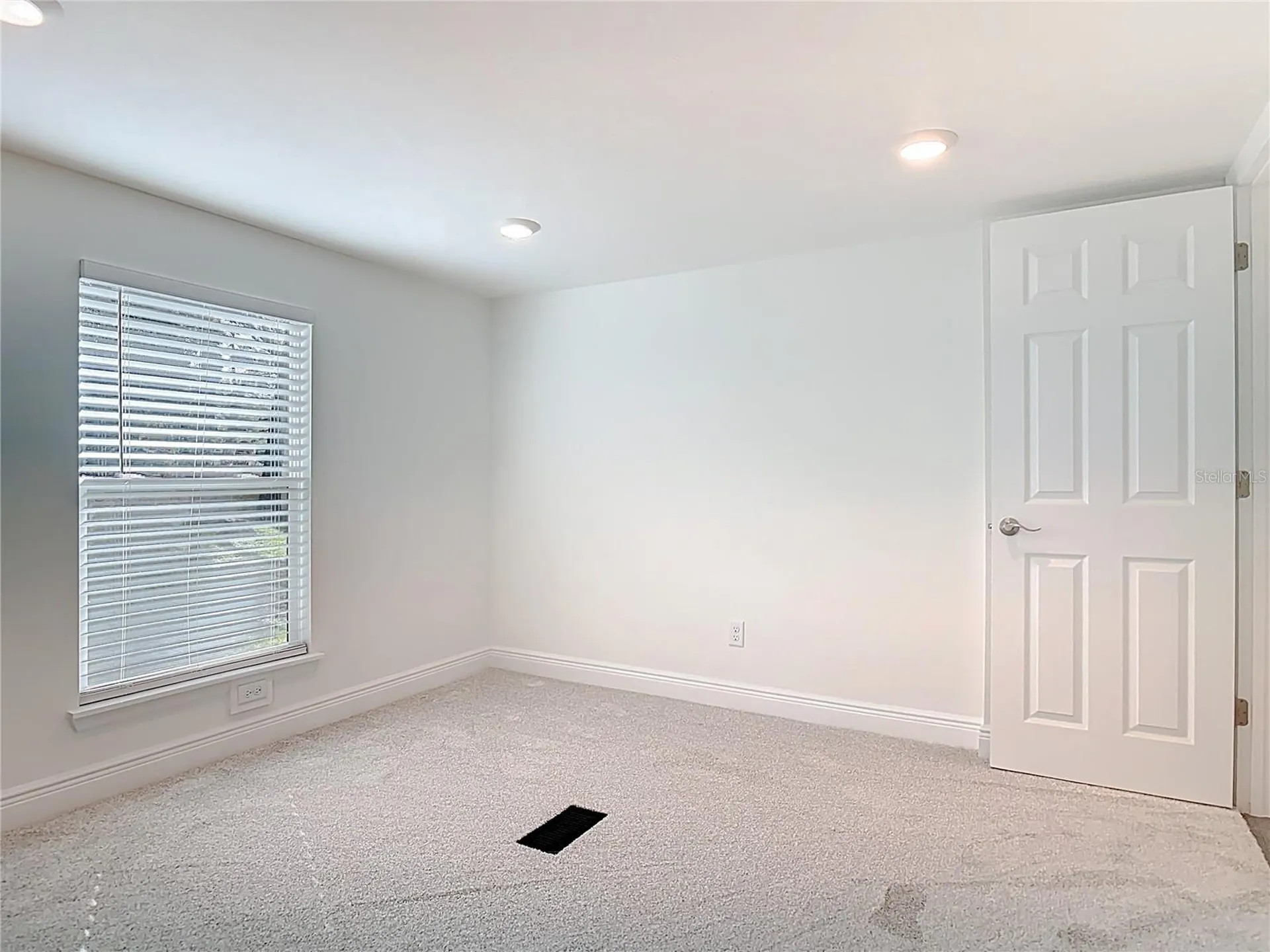 31700 Orange Street Sorrento FL 32776