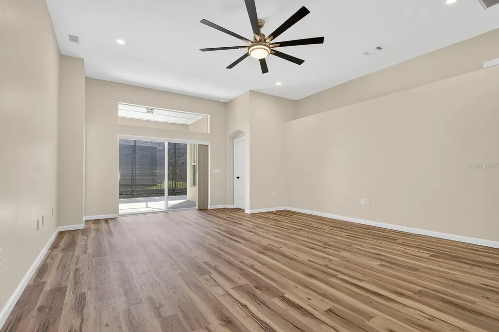 6002 Martinglade Place Lithia FL 33547