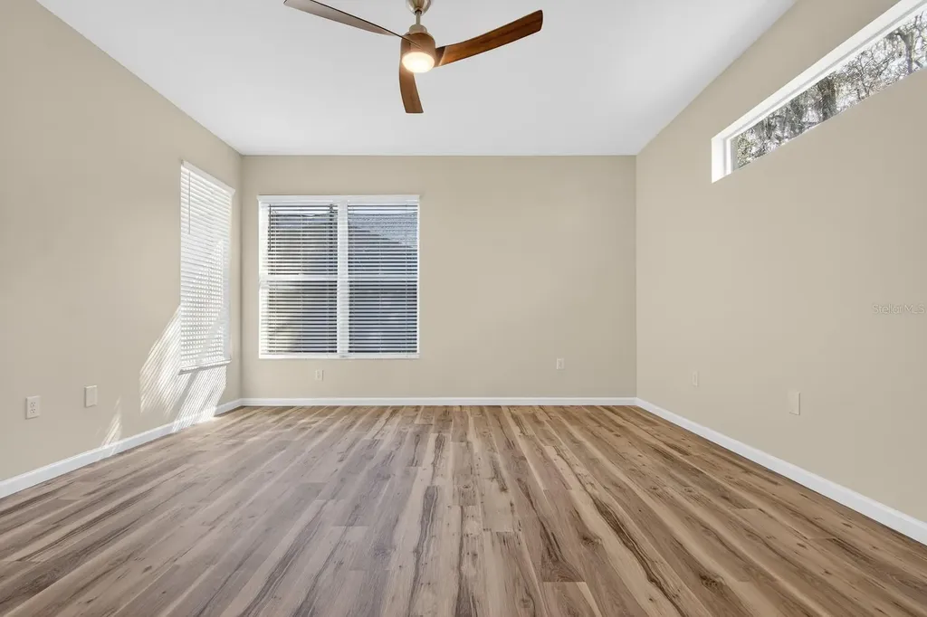 6002 Martinglade Place Lithia FL 33547