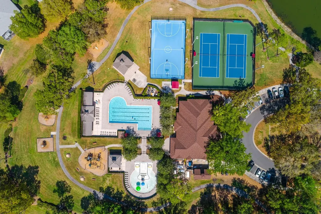 6002 Martinglade Place Lithia FL 33547