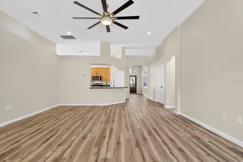 6002 Martinglade Place Lithia FL 33547