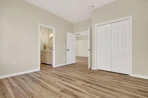 6002 Martinglade Place Lithia FL 33547