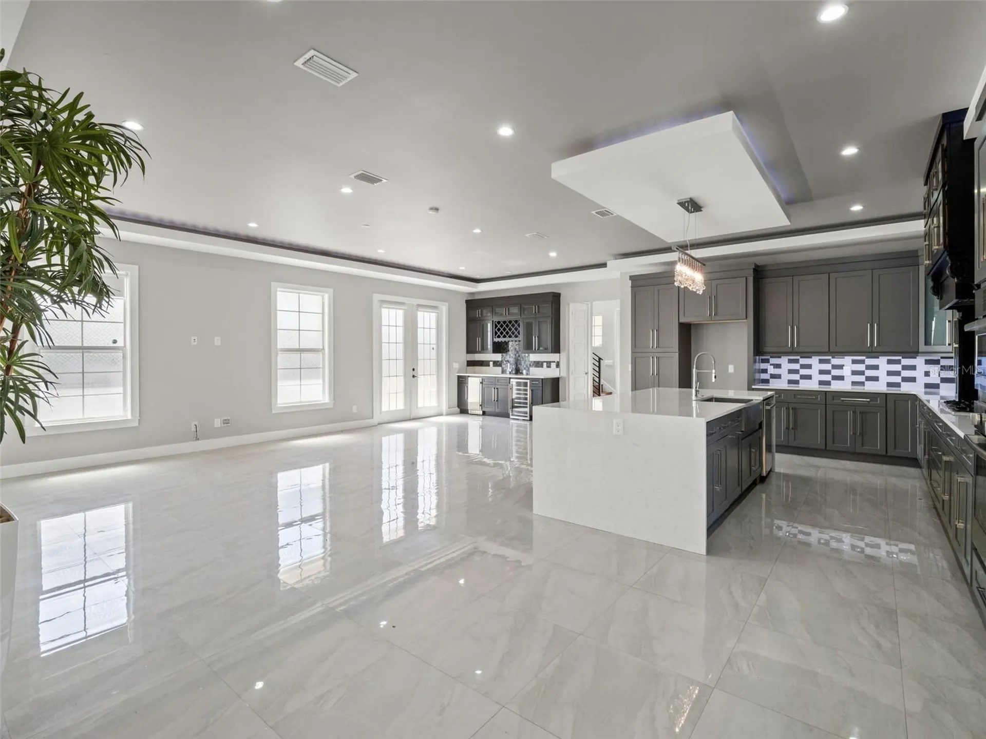 555 Peachtree Road Orlando FL 32804