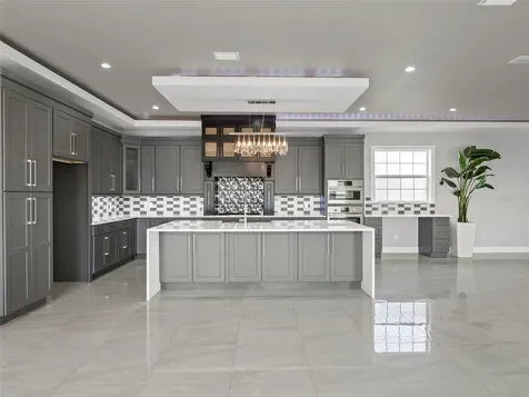 555 Peachtree Road Orlando FL 32804
