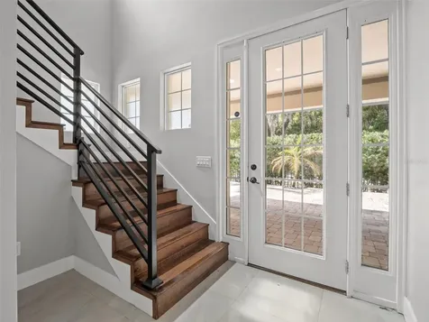 555 Peachtree Road Orlando FL 32804