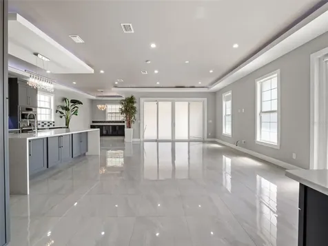 555 Peachtree Road Orlando FL 32804
