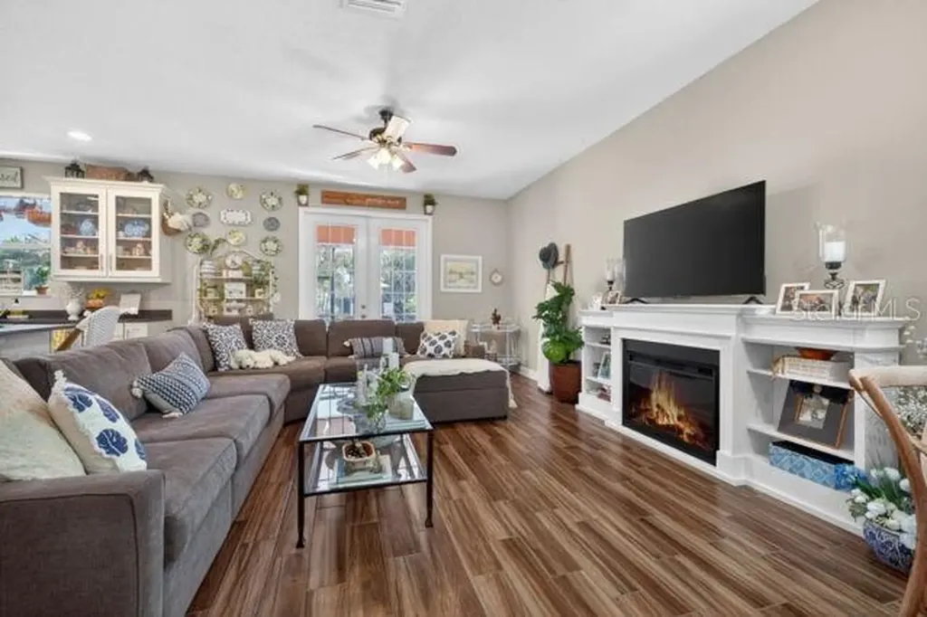 6905 Old Benton Drive Apollo Beach FL 33572