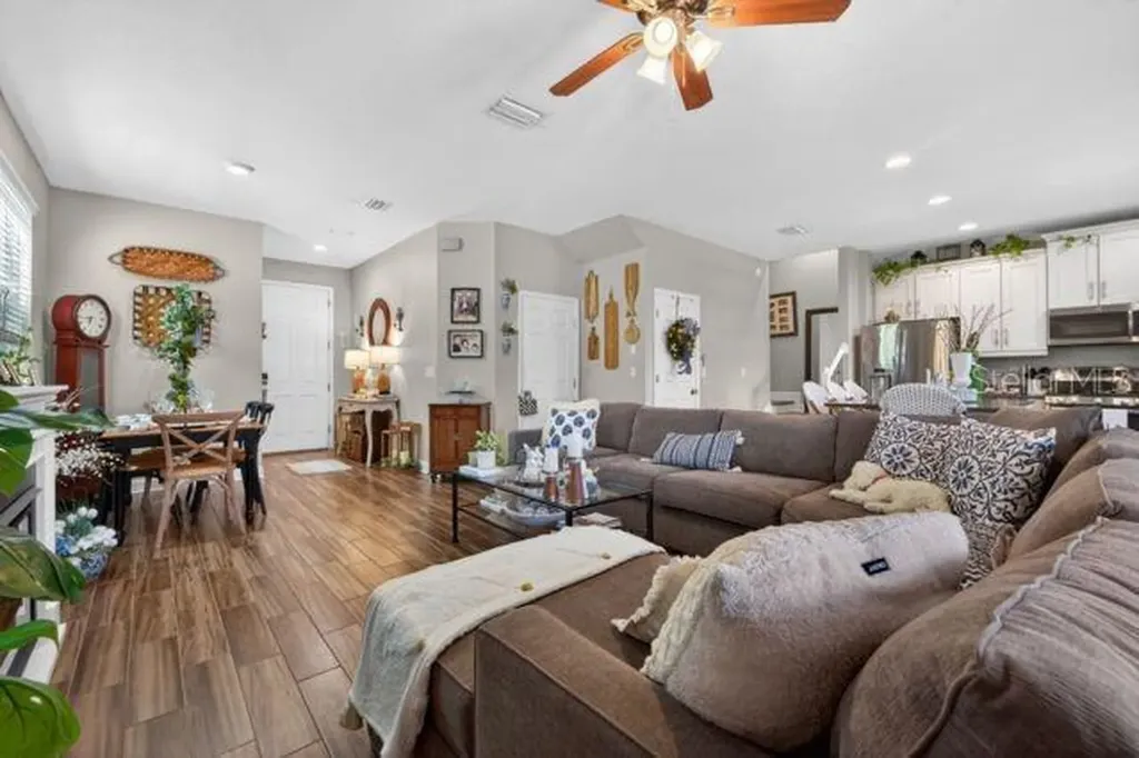6905 Old Benton Drive Apollo Beach FL 33572