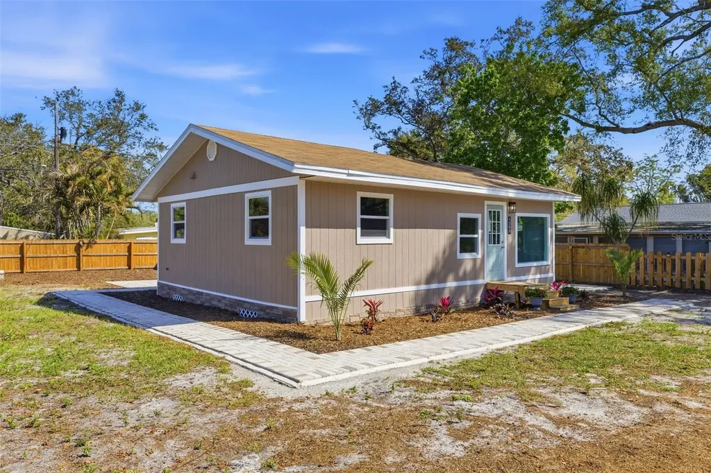 1362 Milton Street Clearwater FL 33756