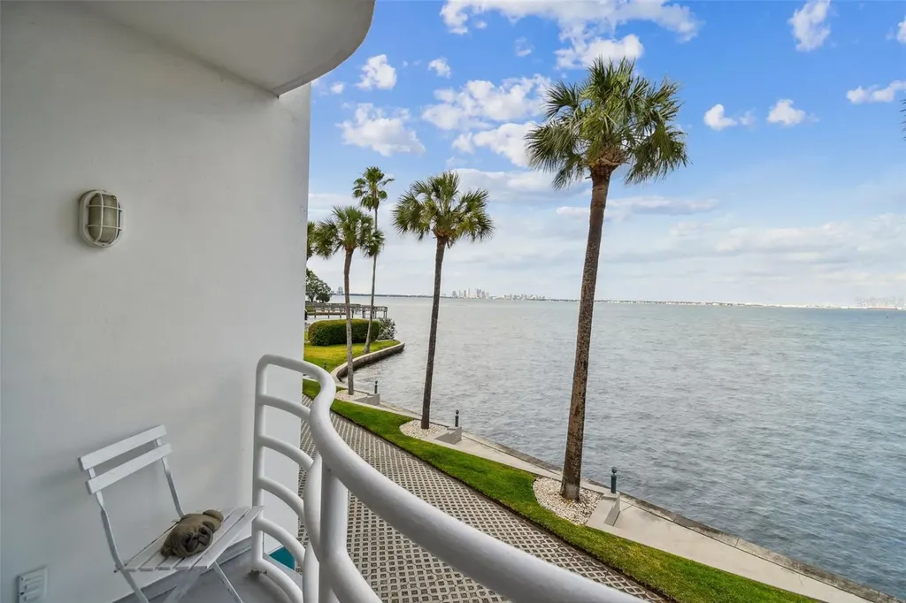 4950 Bayshore Boulevard Tampa FL 33611