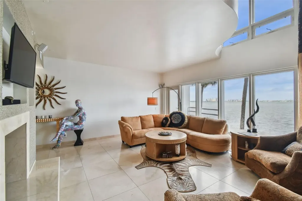 4950 Bayshore Boulevard Tampa FL 33611