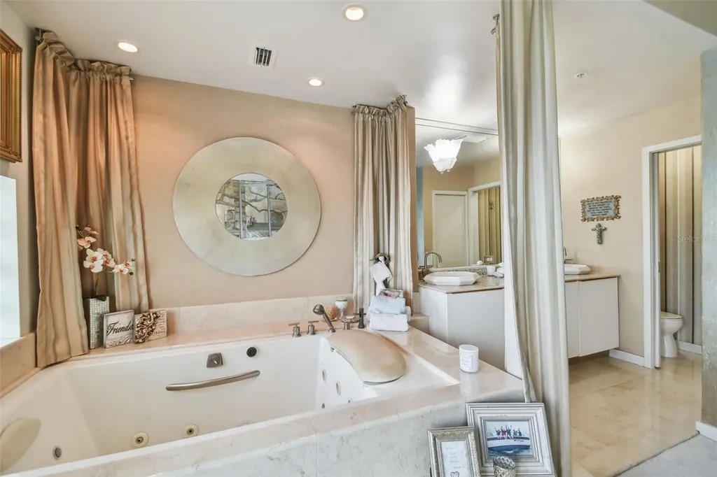 4950 Bayshore Boulevard Tampa FL 33611