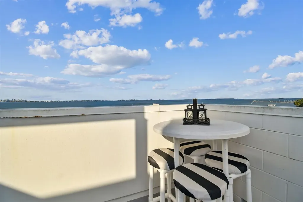 4950 Bayshore Boulevard Tampa FL 33611