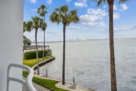 4950 Bayshore Boulevard Tampa FL 33611