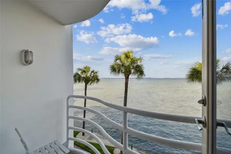 4950 Bayshore Boulevard Tampa FL 33611