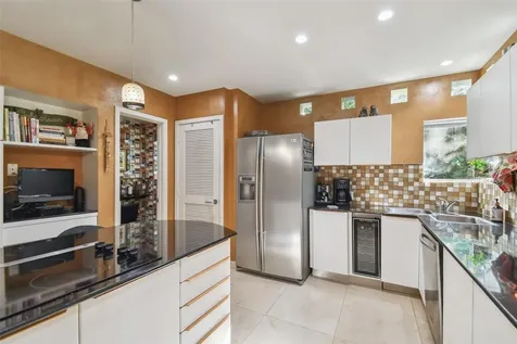 4950 Bayshore Boulevard Tampa FL 33611