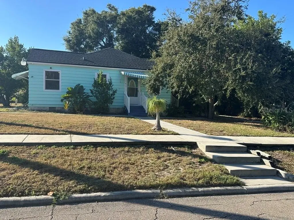1614 N Osceola Avenue Clearwater FL 33755