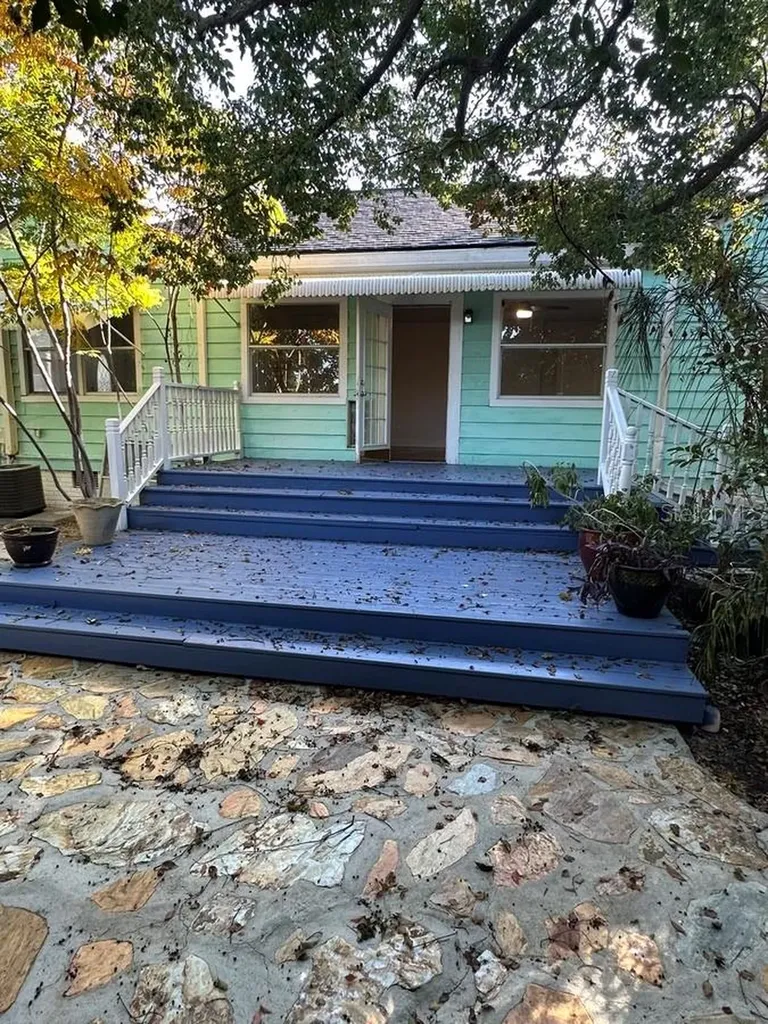 1614 N Osceola Avenue Clearwater FL 33755
