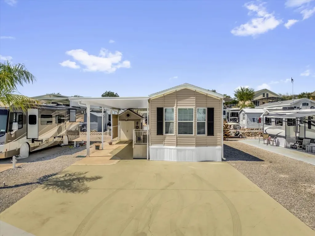 1039 Center Crest Boulevard Davenport FL 33837