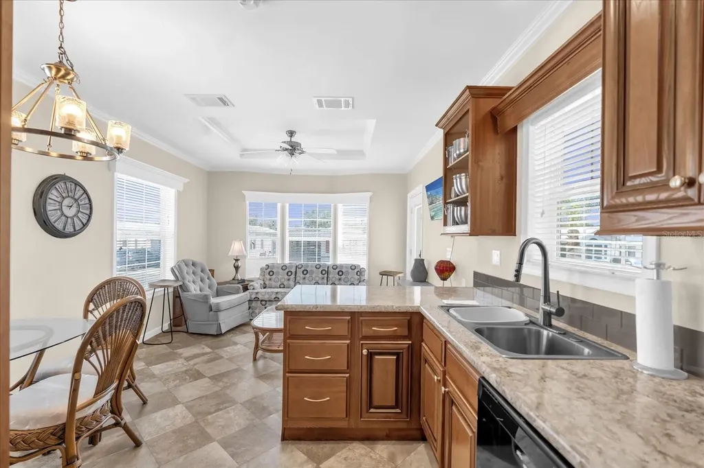 1039 Center Crest Boulevard Davenport FL 33837