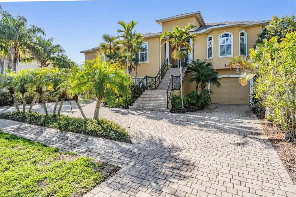 2101 N Pointe Alexis Drive Tarpon Springs FL 34689