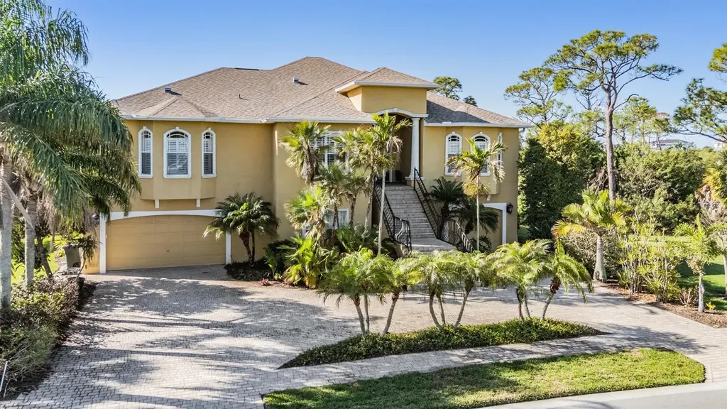 2101 N Pointe Alexis Drive Tarpon Springs FL 34689