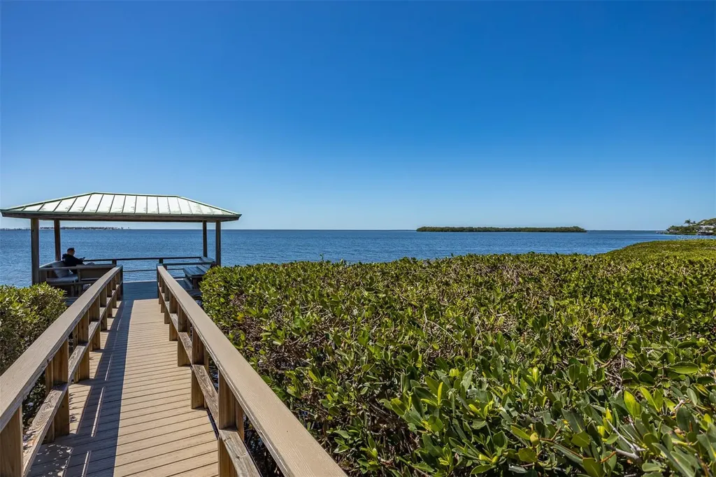 2101 N Pointe Alexis Drive Tarpon Springs FL 34689