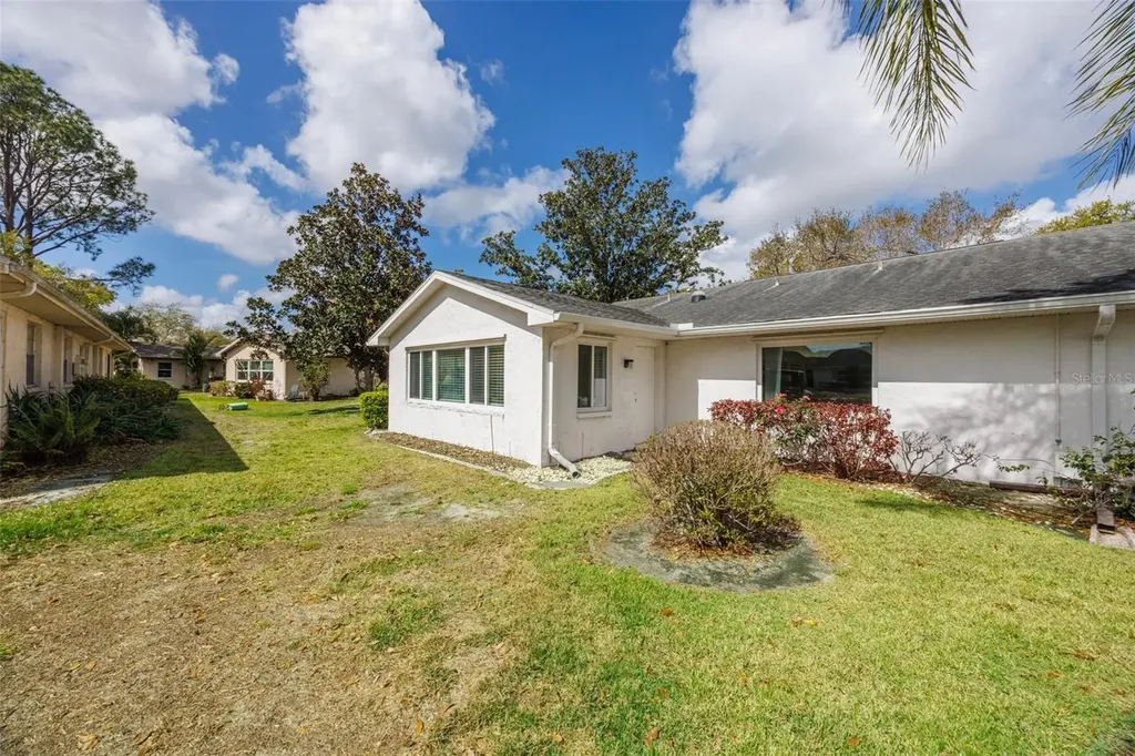 2004 Halidom Way Sun City Center FL 33573