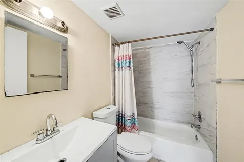 14319 Hanging Moss Circle Tampa FL 33613