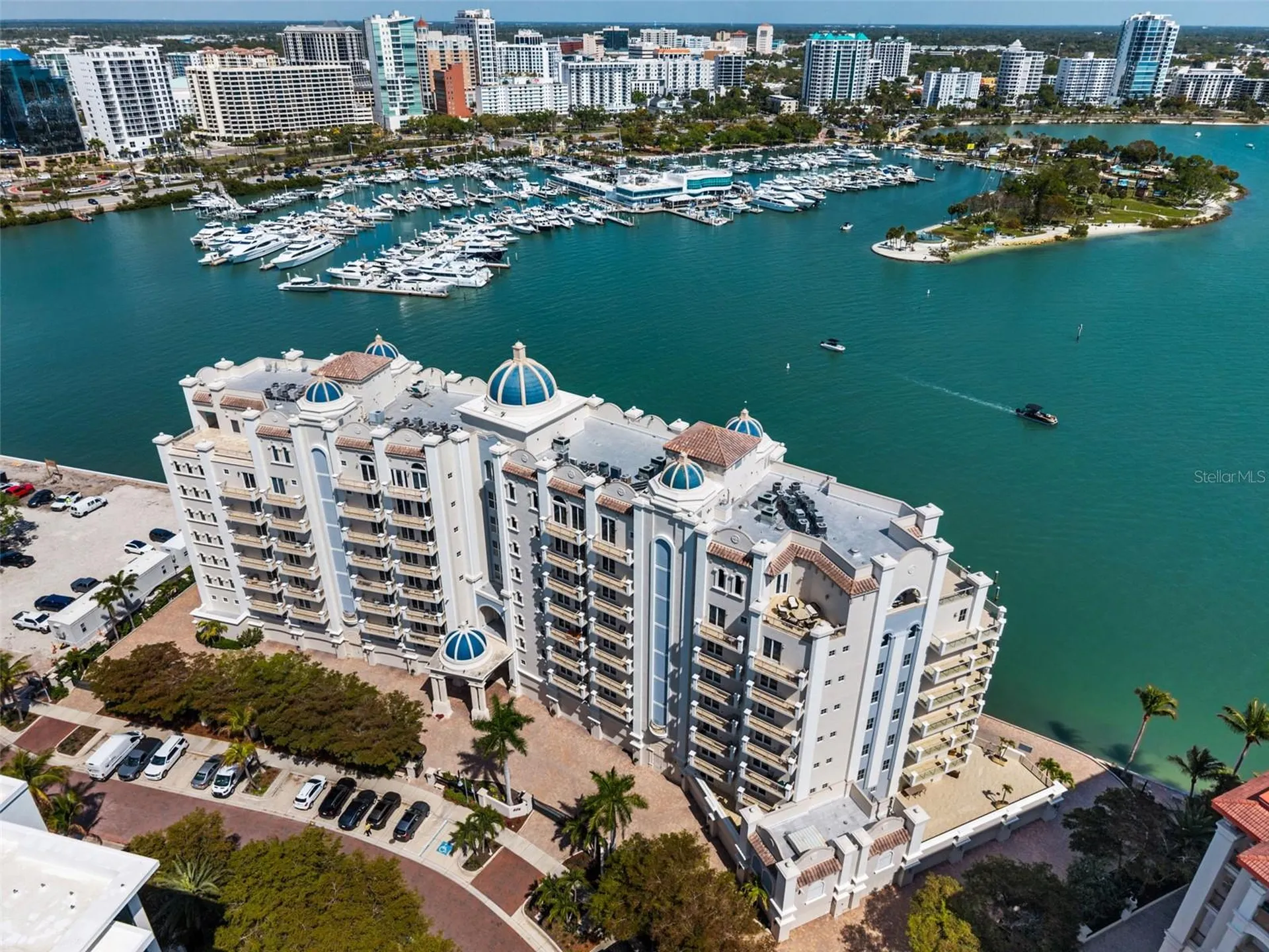 464 Golden Gate Point Sarasota FL 34236