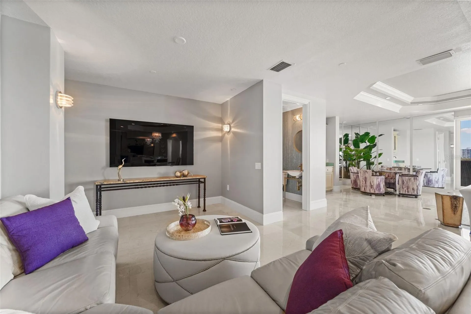 464 Golden Gate Point Sarasota FL 34236