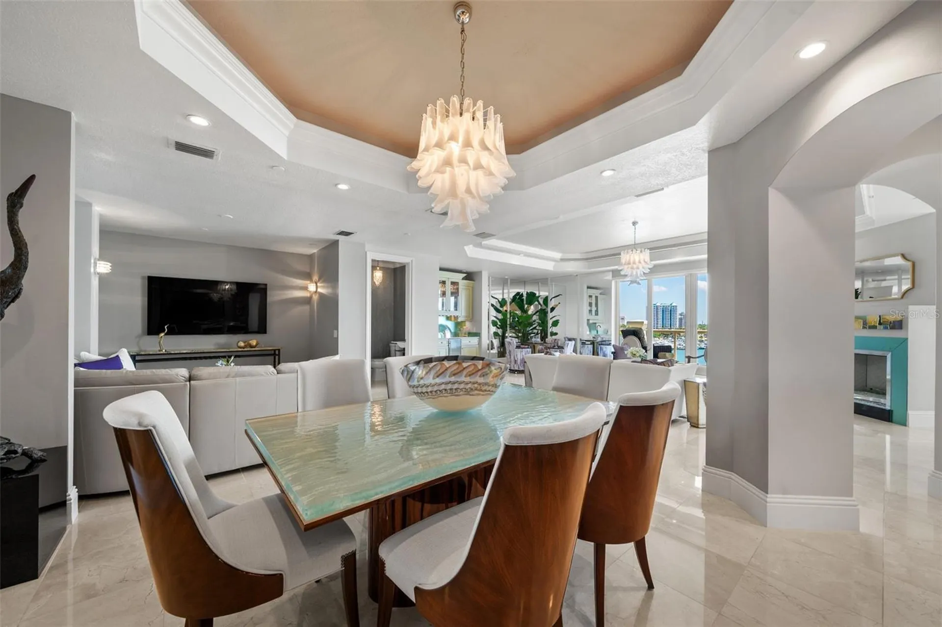 464 Golden Gate Point Sarasota FL 34236