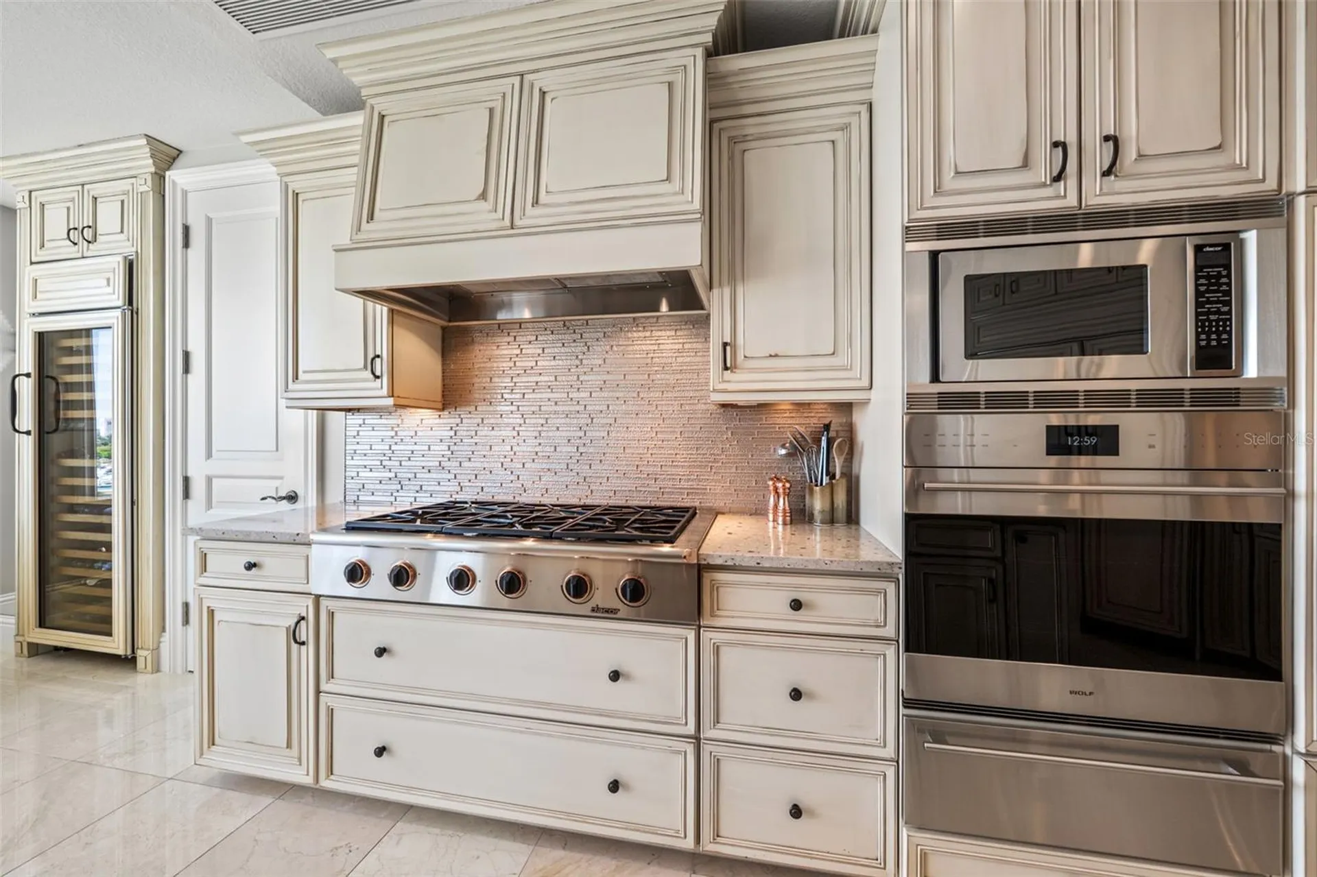 464 Golden Gate Point Sarasota FL 34236