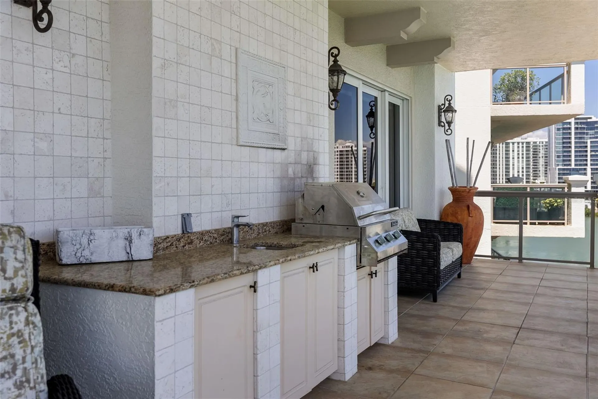464 Golden Gate Point Sarasota FL 34236