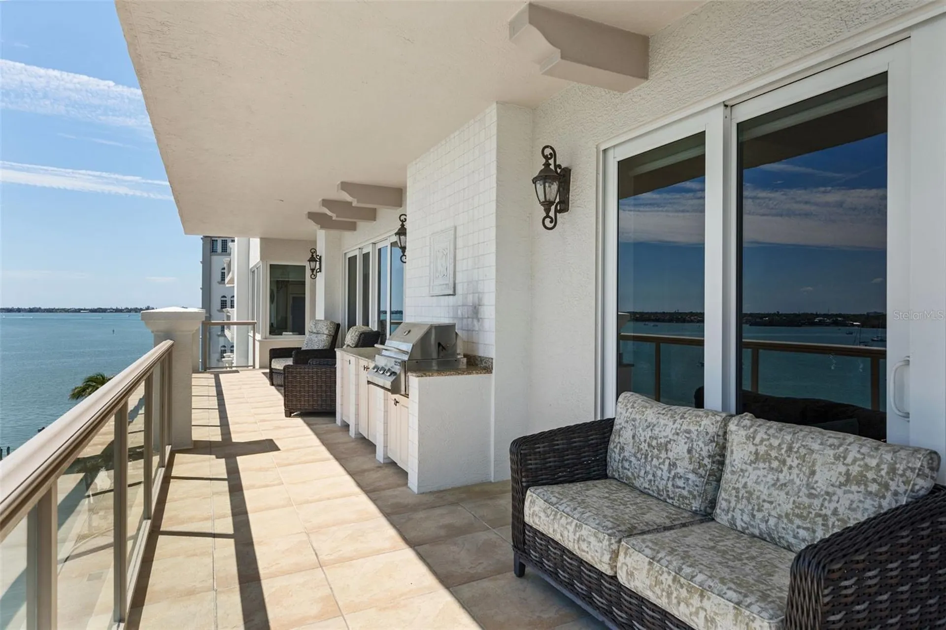 464 Golden Gate Point Sarasota FL 34236