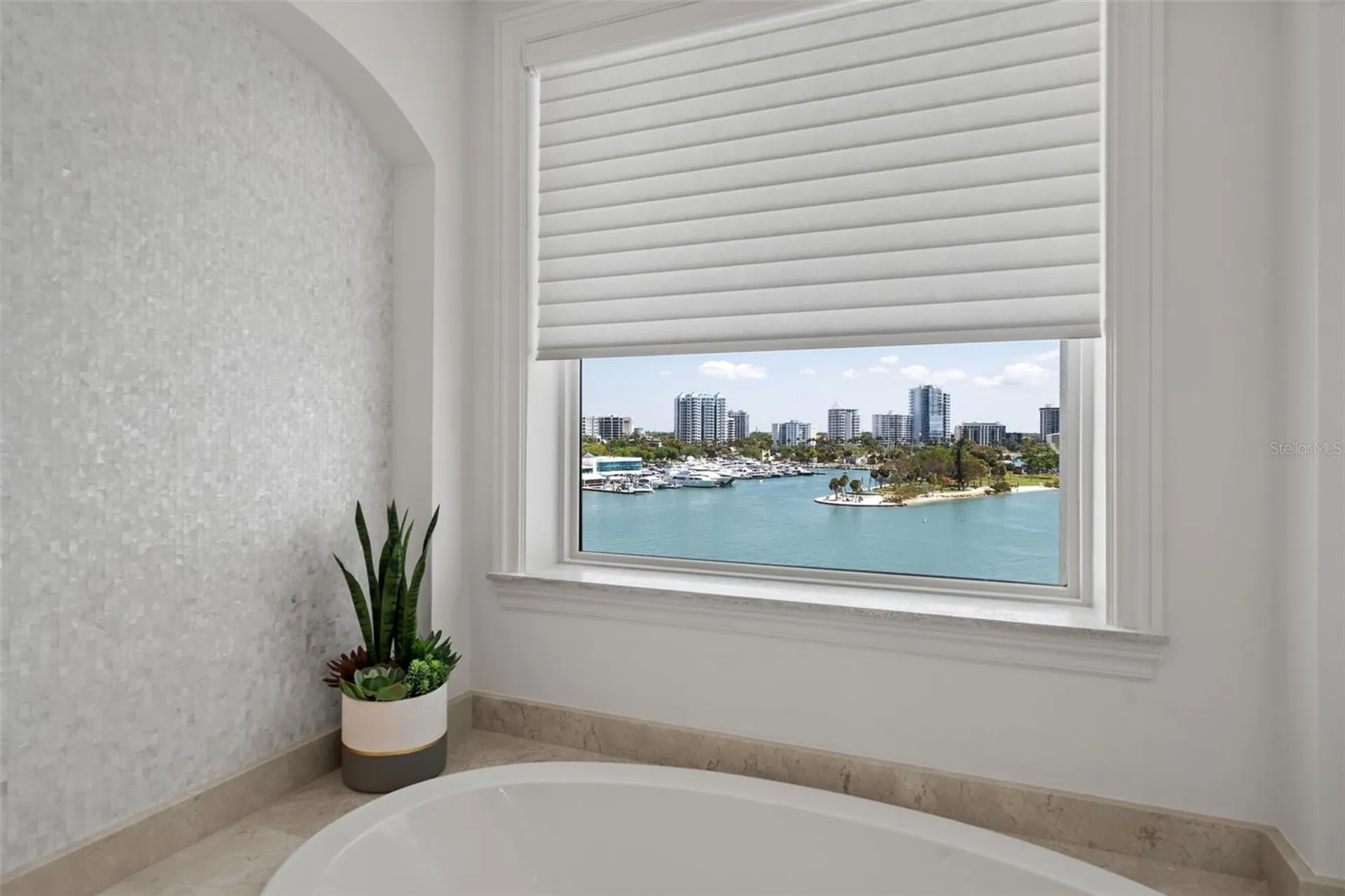 464 Golden Gate Point Sarasota FL 34236