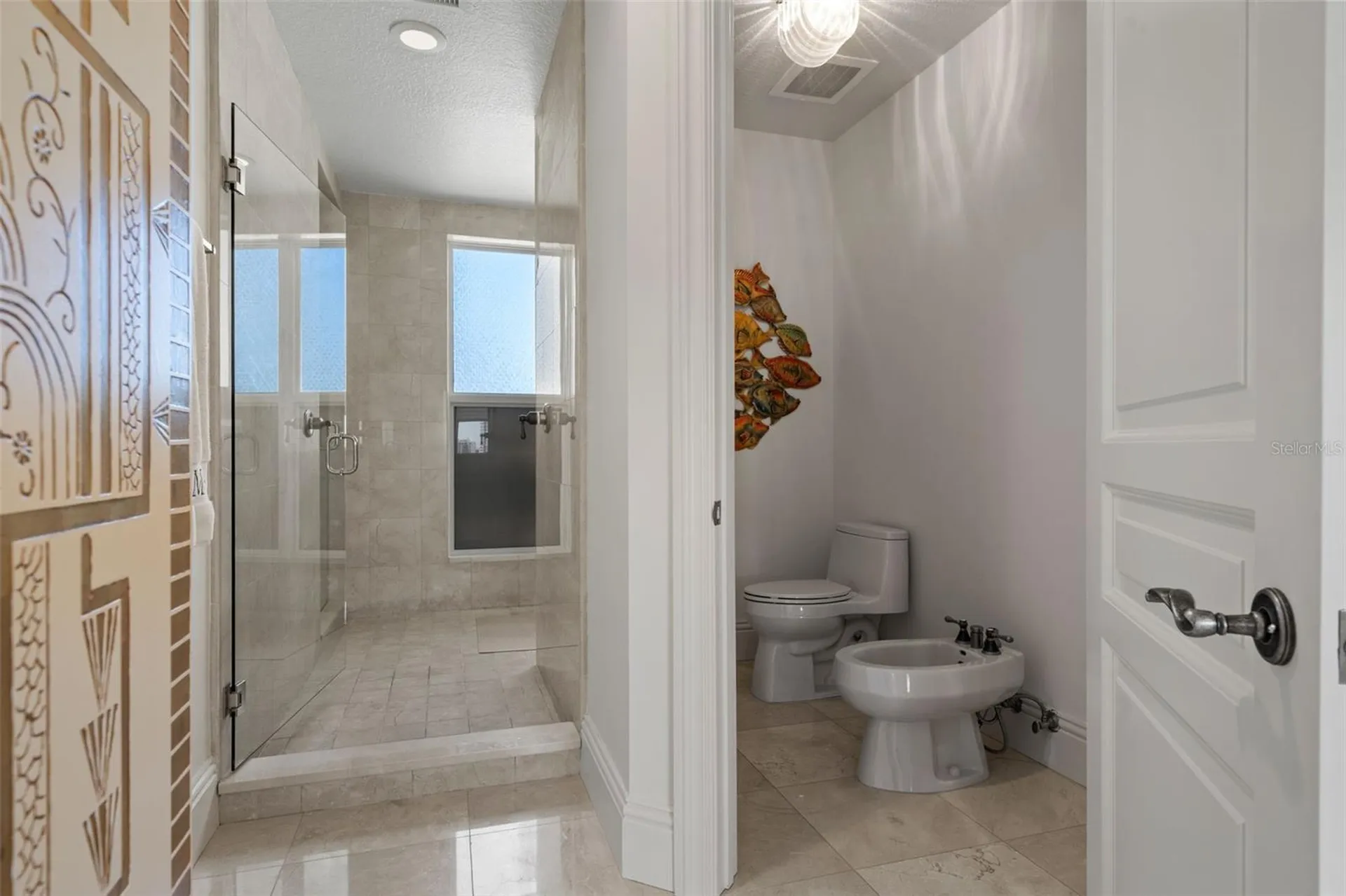 464 Golden Gate Point Sarasota FL 34236