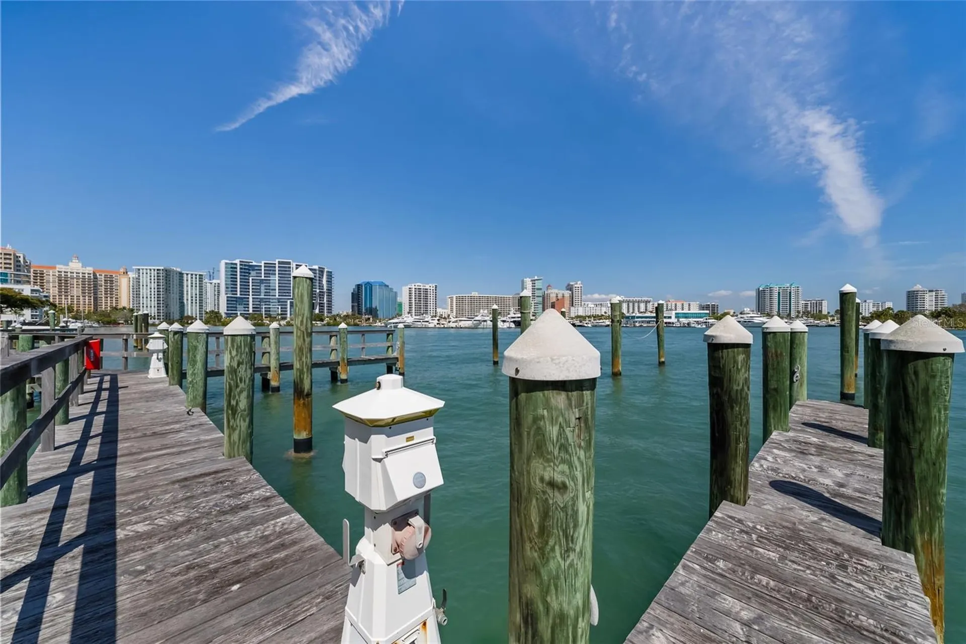 464 Golden Gate Point Sarasota FL 34236