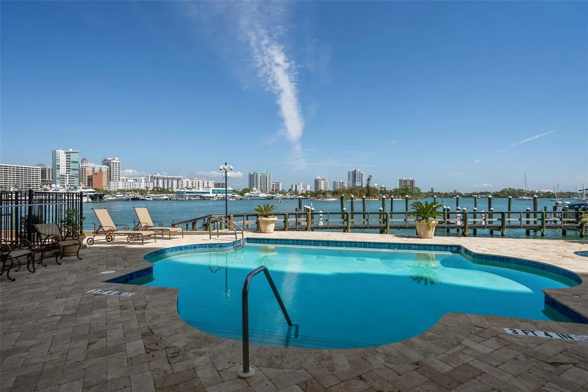 464 Golden Gate Point Sarasota FL 34236