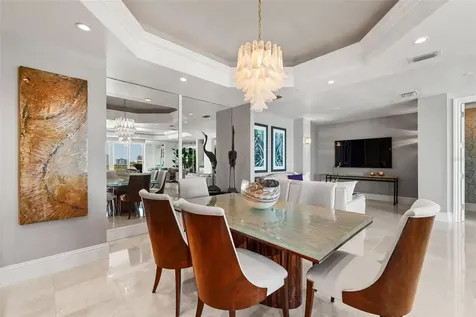 464 Golden Gate Point Sarasota FL 34236