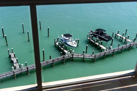464 Golden Gate Point Sarasota FL 34236