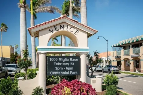 1023 Deer Run Venice FL 34293