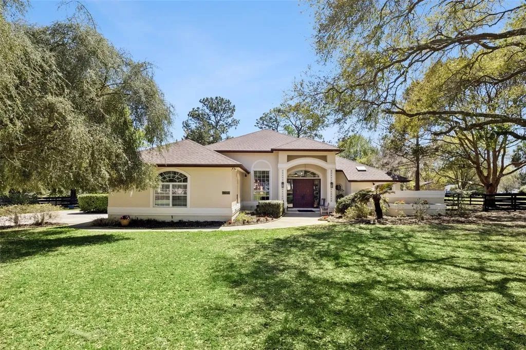 6270 NE 49th Street Silver Springs FL 34488
