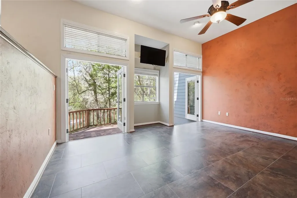 5328 NW 9th Lane Gainesville FL 32605