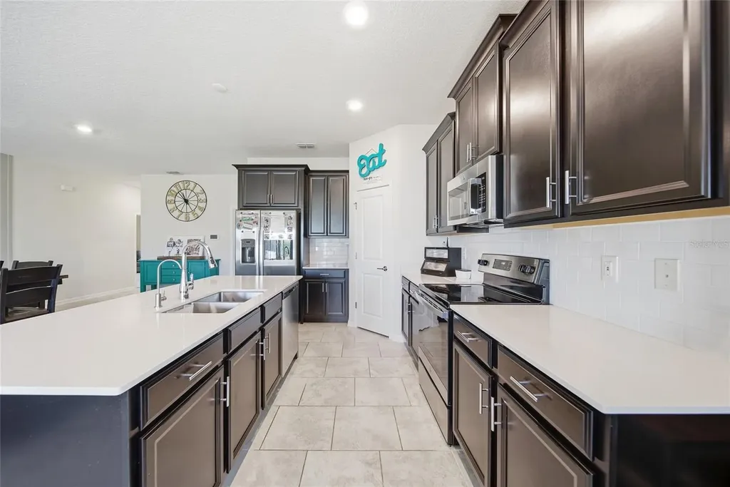 13 White Horse Way Groveland FL 34736