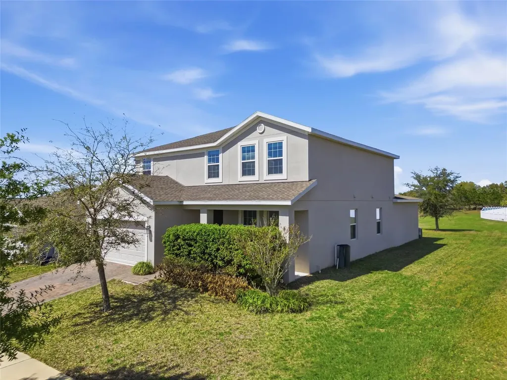 13 White Horse Way Groveland FL 34736