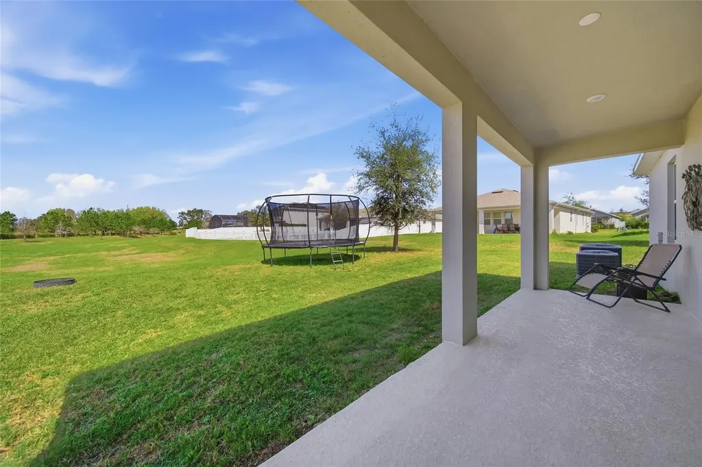 13 White Horse Way Groveland FL 34736