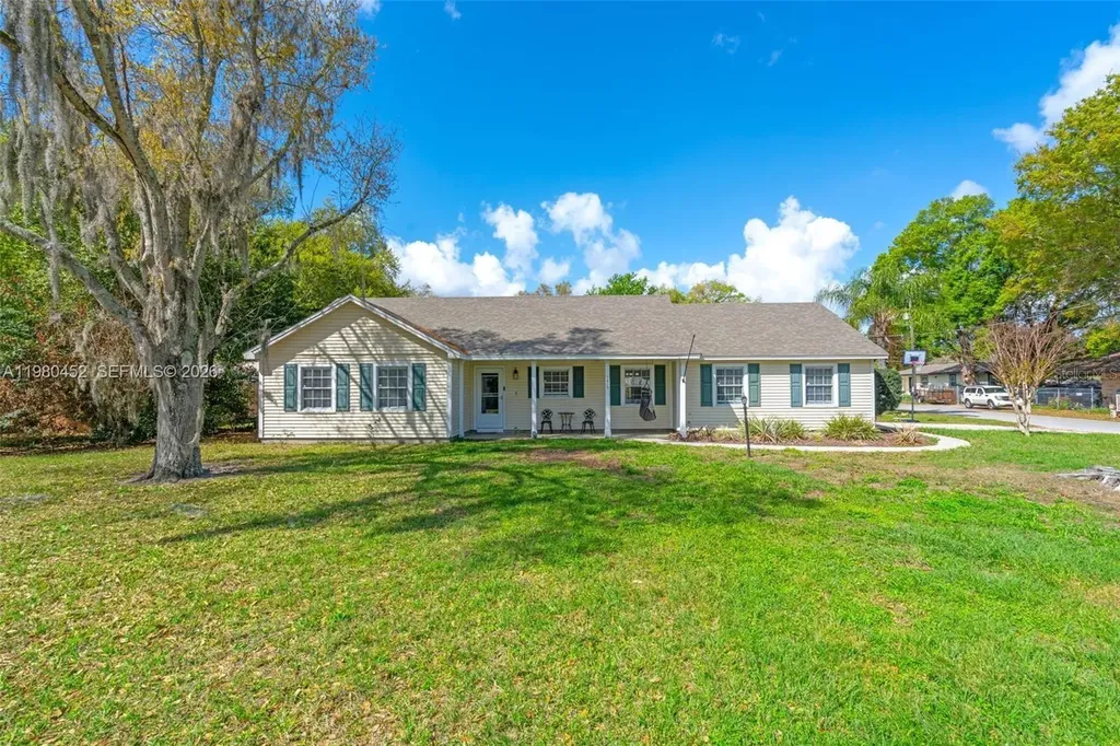 1215 26th Street NW Winter Haven FL 33881