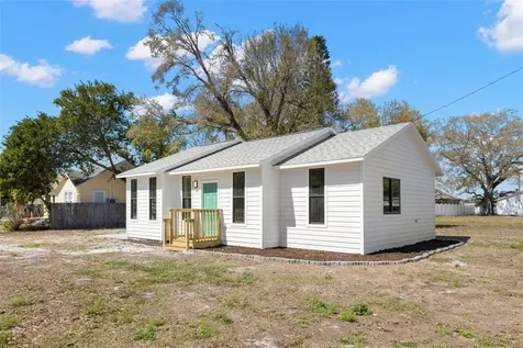 3901 45th Avenue N St Petersburg FL 33714