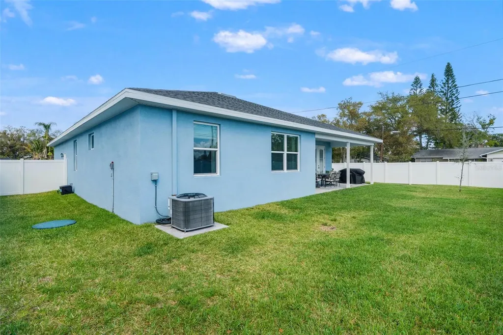 5210 94th Avenue N Pinellas Park FL 33782